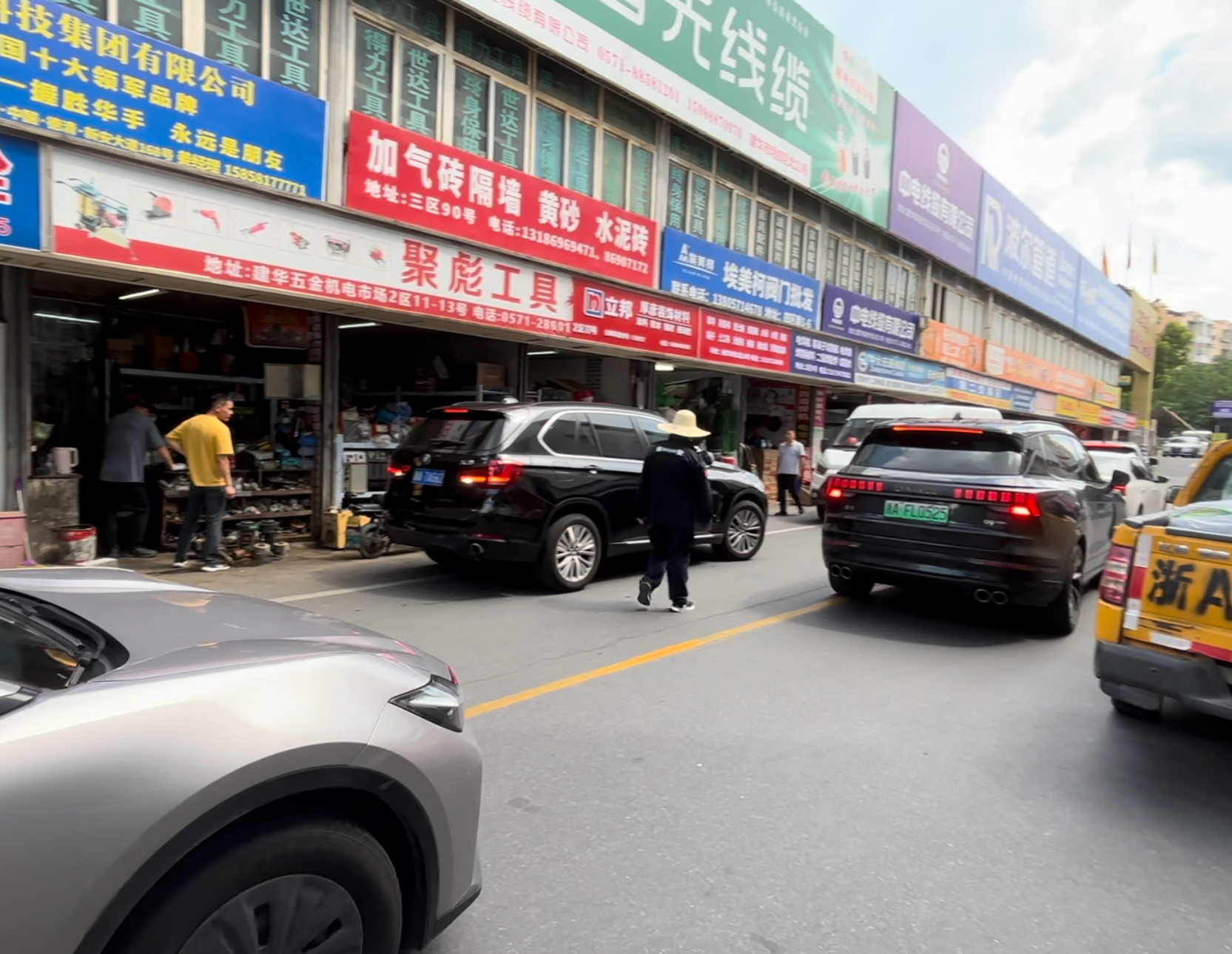 高溫下的堅守